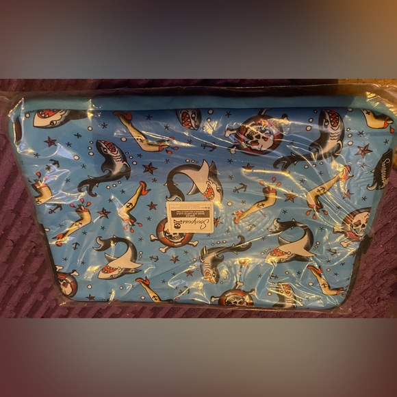 SOURPUSS SHARK ATTACK LAPTOP ZIPPED NEOPRENE CASE NEW carry bag college school - Picture 2 of 5